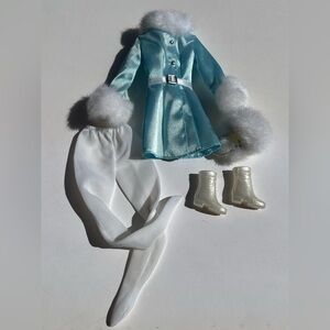 Vintage Fashion Avenue Blue Winter Fashion Doll Outfit Set